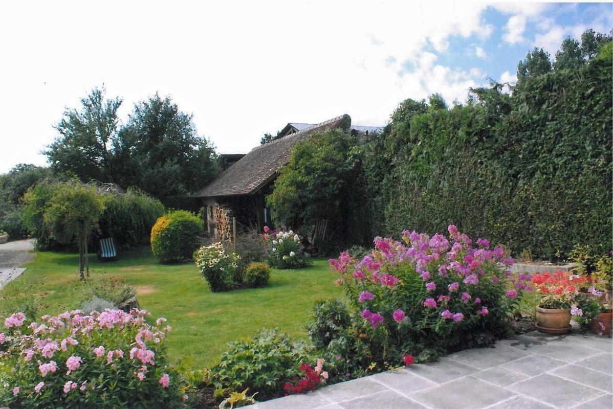 Chambre D'Hote Courtoux Saint-Denis-sur-Sarthon Εξωτερικό φωτογραφία
