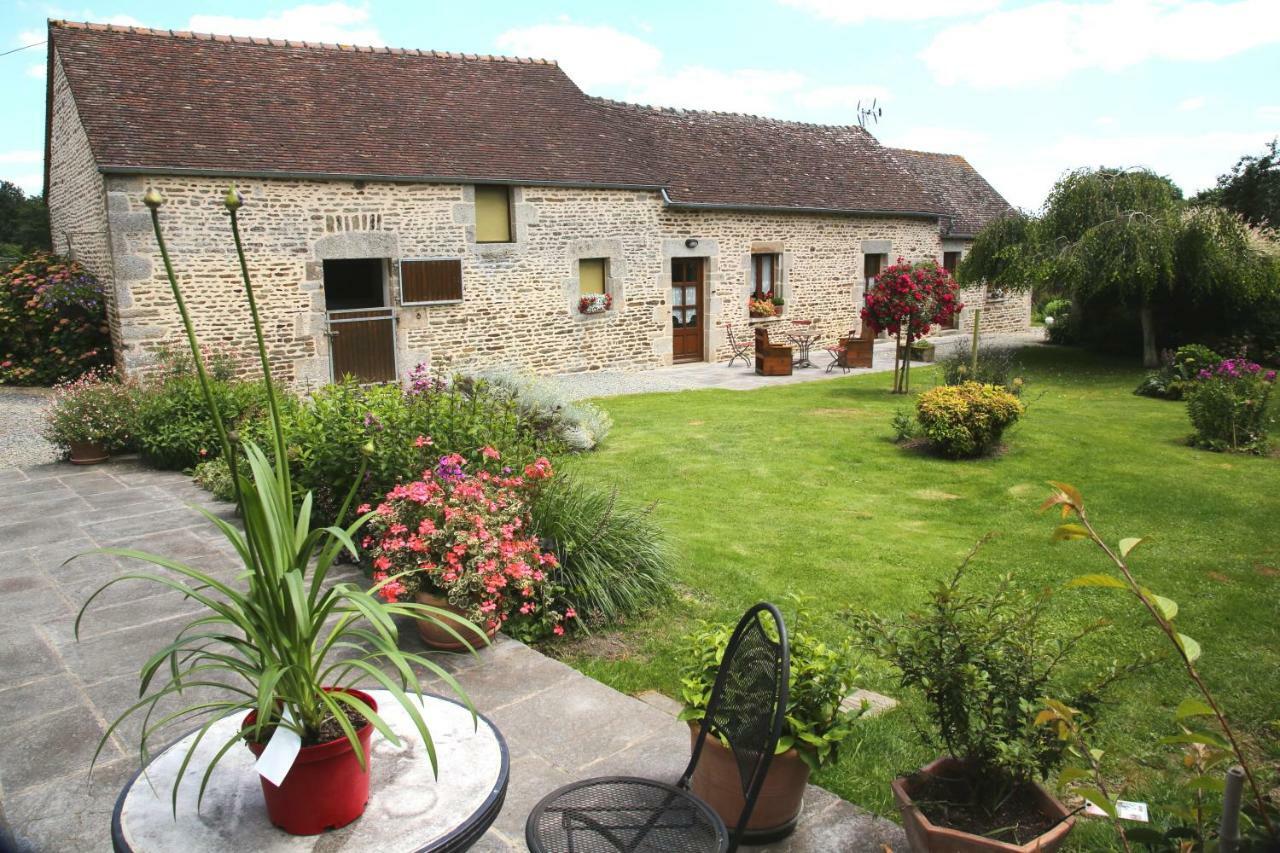 Chambre D'Hote Courtoux Saint-Denis-sur-Sarthon Εξωτερικό φωτογραφία